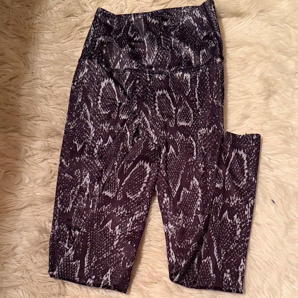 Beyond Yoga Snakeskin Print Leggings